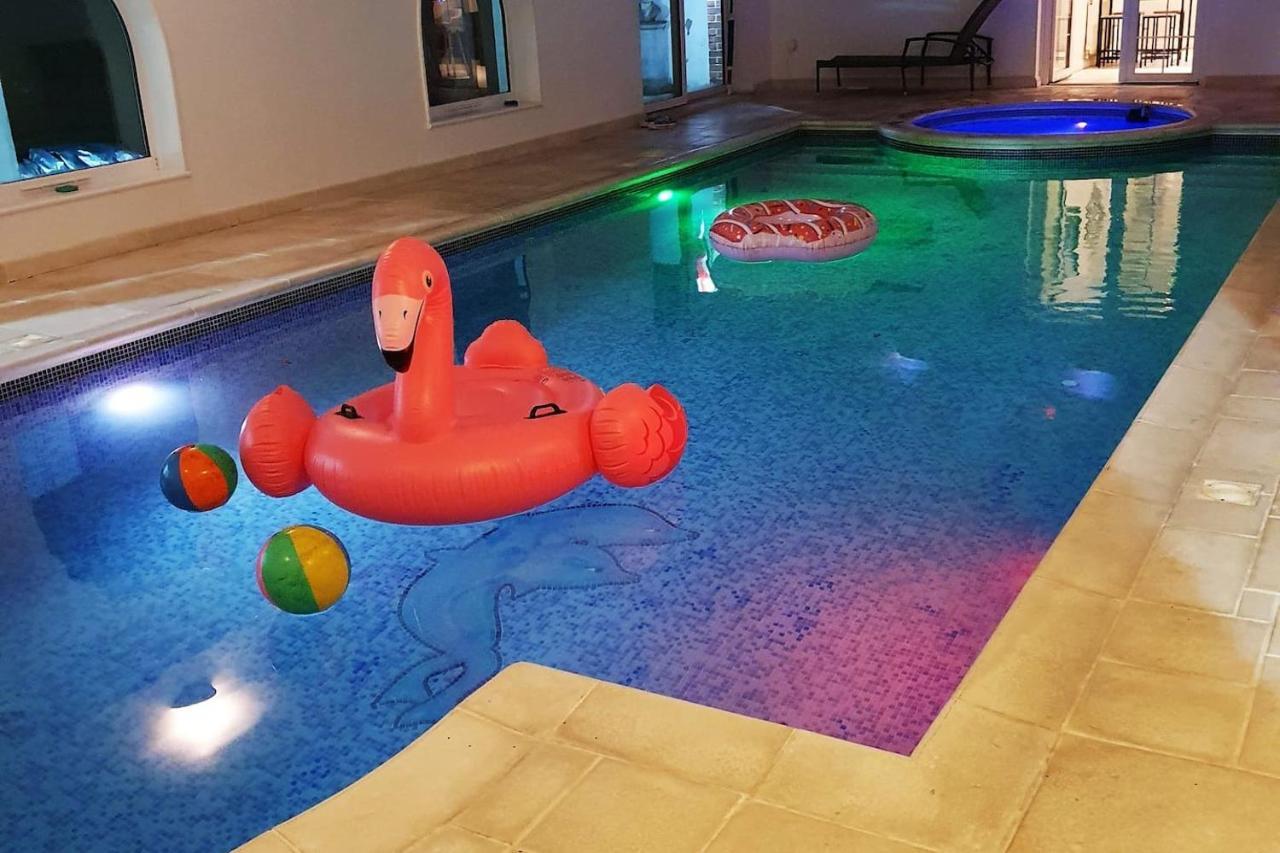 Villa Country Manor House With Indoor Pool And Hot Tub Rochester  Exterior foto